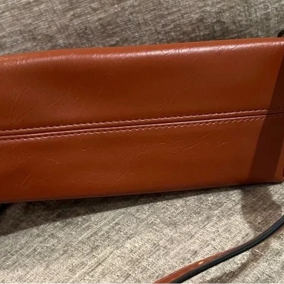 Elegant Brown Leather Crossbody Bag Universal Thread EuC - Picture 3 of 6